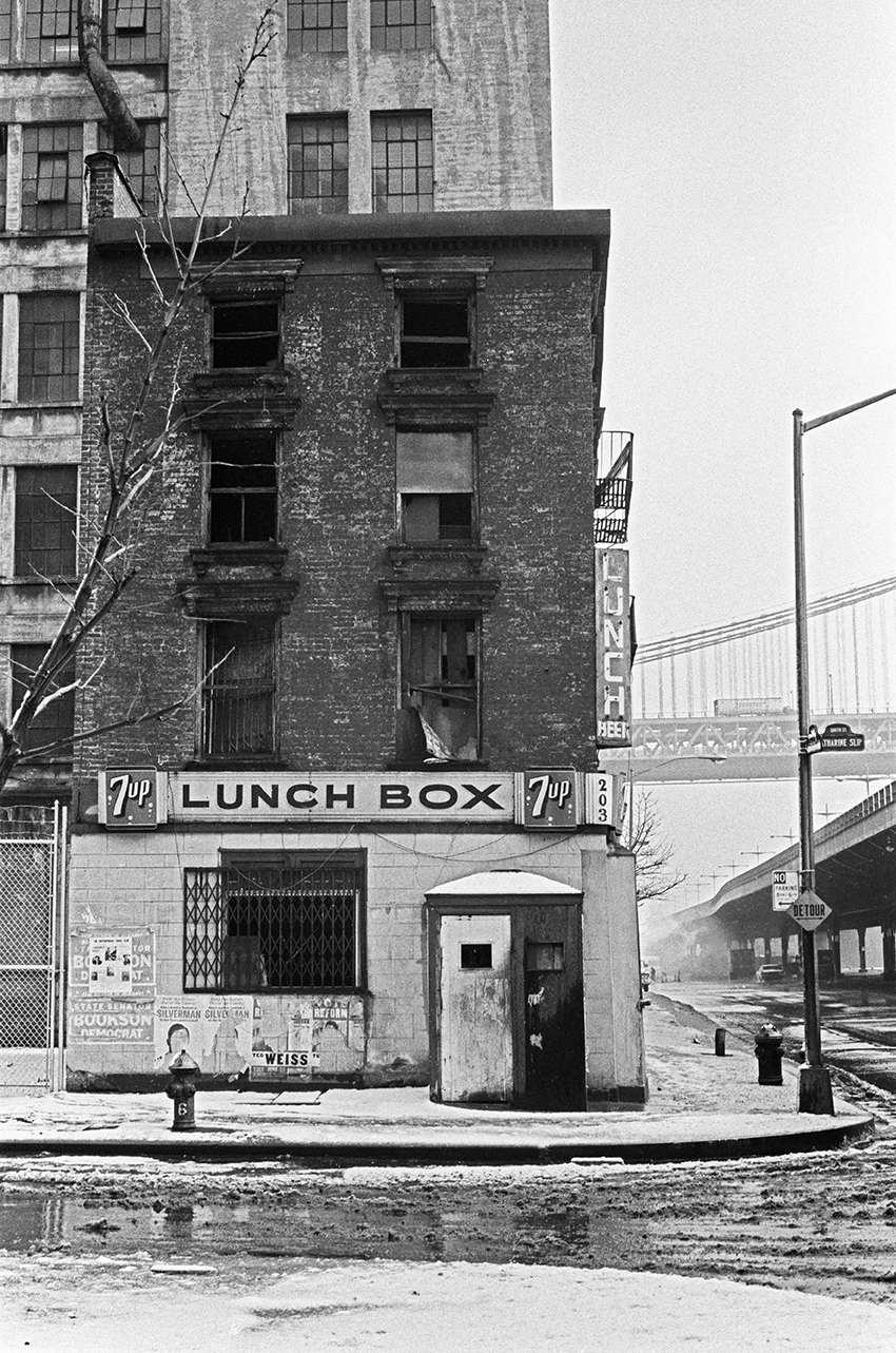 LUNCH BOX-1969-web